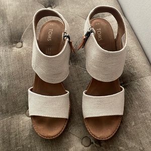 Women’s Toms Sandals